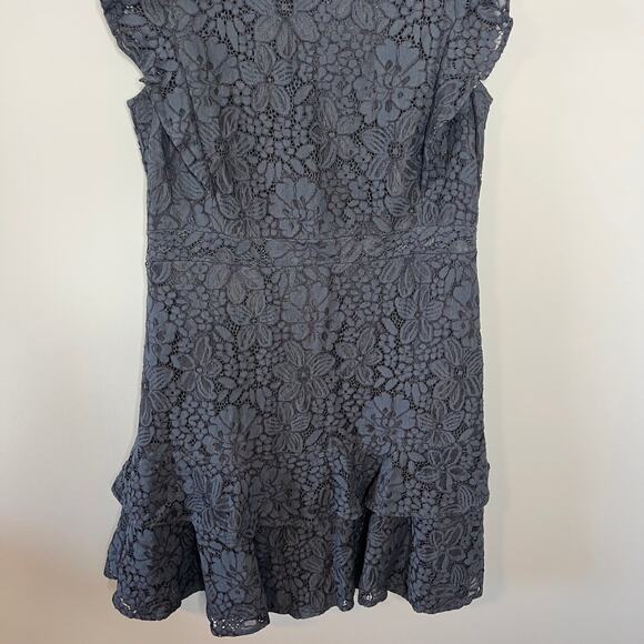 LOFT Blue Dress with Capped Sleeves Size 6P Petites - Picture 4 of 16